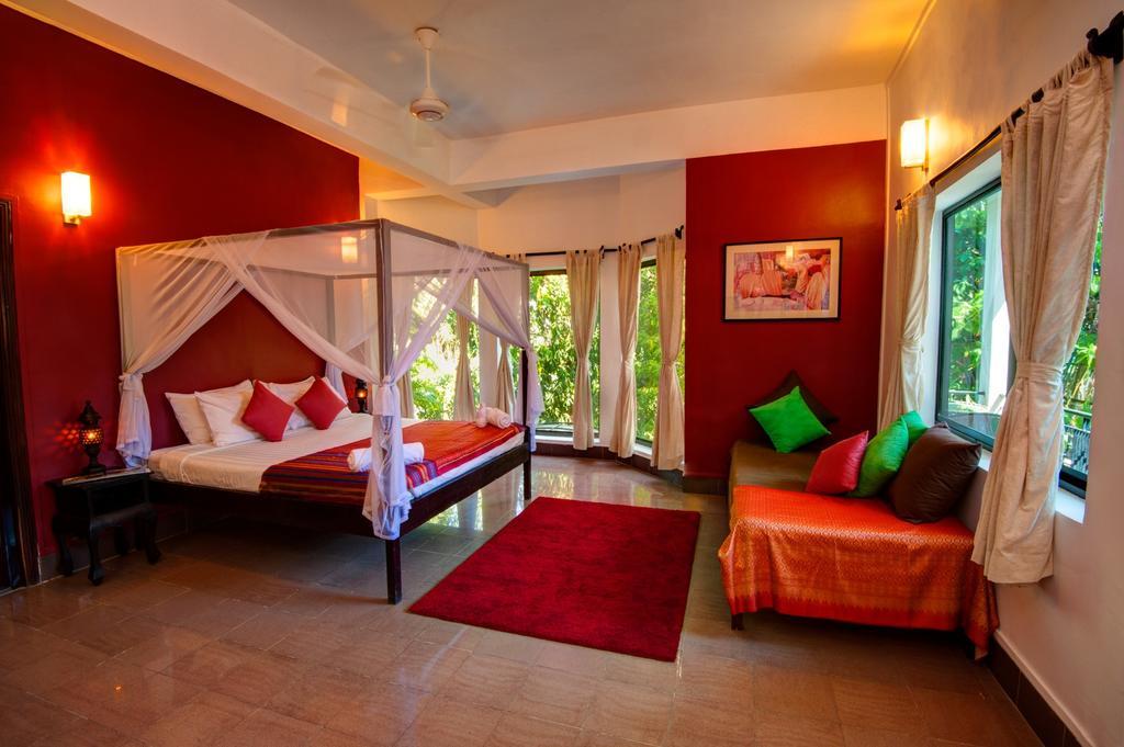 The Willow Boutique Hotel Phnompen Kültér fotó