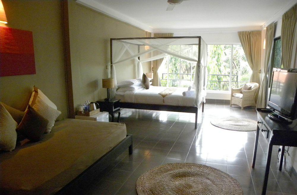 The Willow Boutique Hotel Phnompen Kültér fotó
