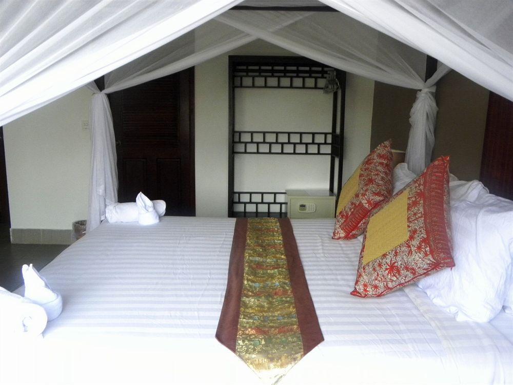 The Willow Boutique Hotel Phnompen Kültér fotó