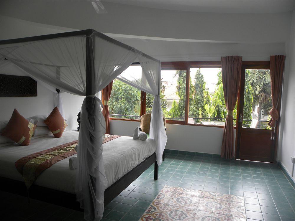 The Willow Boutique Hotel Phnompen Kültér fotó