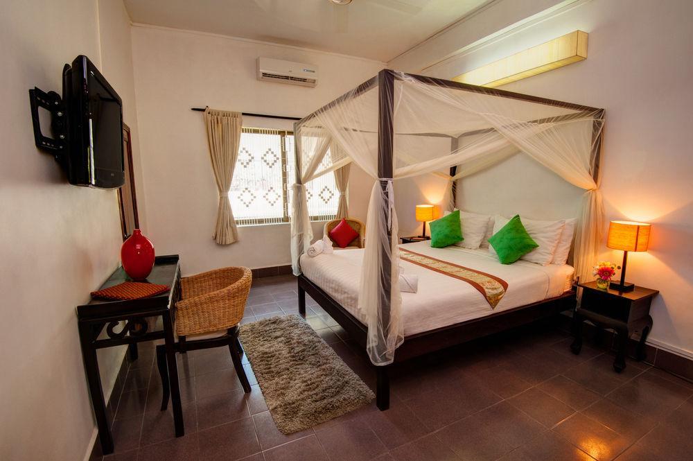 The Willow Boutique Hotel Phnompen Kültér fotó