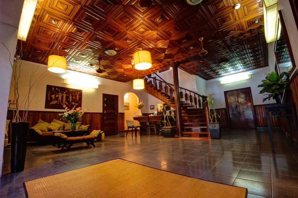 The Willow Boutique Hotel Phnompen Kültér fotó